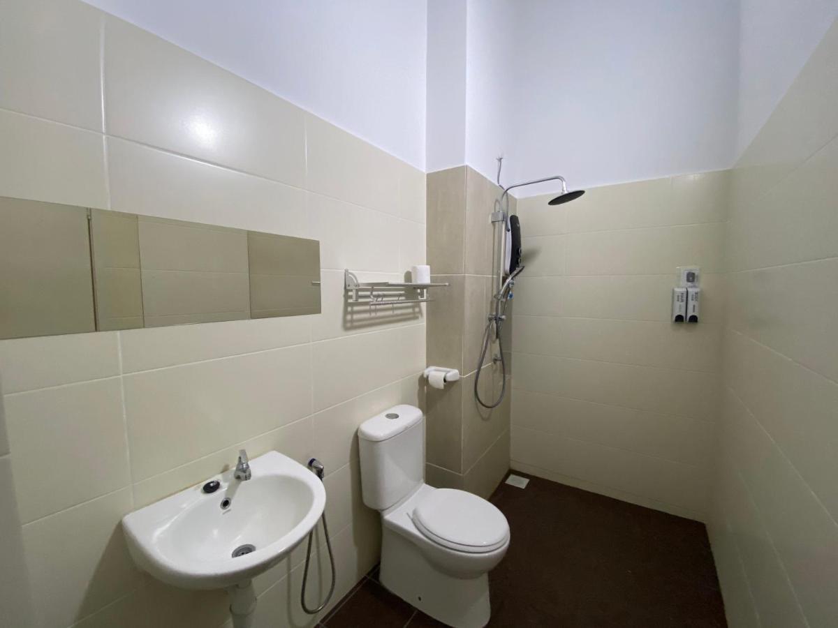 Desaru Happy Guest House D Esterno foto